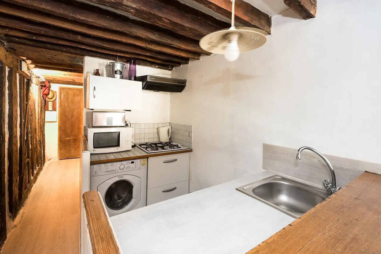 Studio Saint Germain *